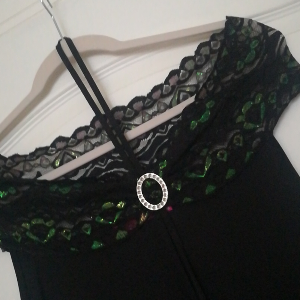 Step N Style Design by France Flirty Black Dress